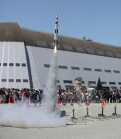 Saturn V - 1/70th Scale -Quest Shop 03ca5fb1560ce704b0555ec36f1318b6.image .606x700