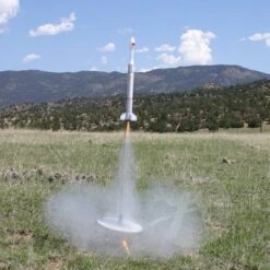 Long March Three -Quest Shop 052fa736738fc7feb6180fee0207ff55.image .700x700