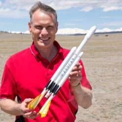 Falcon Heavy -Quest Shop 77ad4c9f126d65762b5560632c485fa5.image .700x700