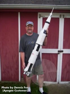 Saturn V - 1/70th Scale -Quest Shop c61ae9643a078909cb10da9b6ab6898e.image .525x700